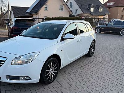 Opel Insignia A Sports Tourer 2.0 CDTi Selection-AHK