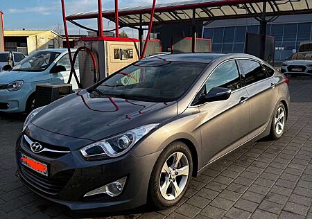 Hyundai i40 i40cw 2.0 Premium