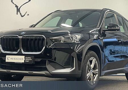 BMW X1 xDrive25e A AHK PDC RFK SHZ AdaptLED 17" LM