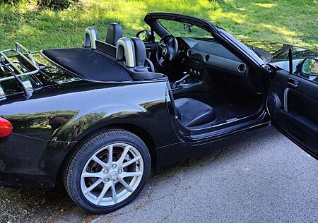 Mazda MX-5 2.0 MZR Sports-Line