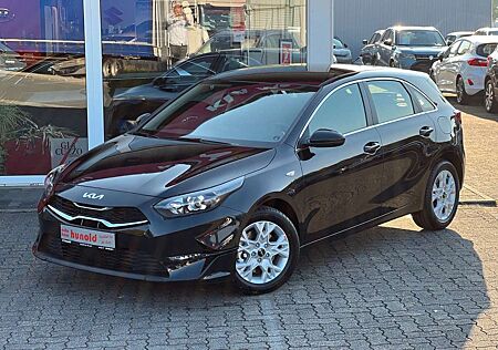 Kia Cee'd Ceed / Ceed 1.5 T-GDI Vision + KOMFORTPAKET+AUTOMATIK