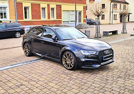 Audi RS3 Sportback S tronic, Keramikbremse, ohne OPF