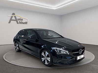 Mercedes-Benz CLA 220 CLA220d 4M SB 2.HD DSG ACC LED PANO NAV PARK SHZ