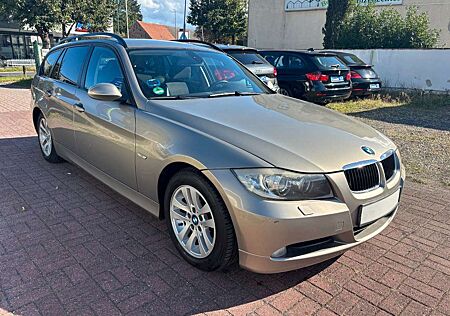 BMW 318 i Touring+AUTOMATIK+SITZHEIZUNG