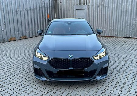 BMW 235 M235 i xDrive Performance