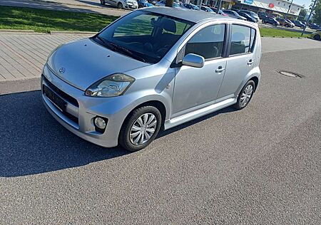 Daihatsu Sirion Sirion 1.3 - (Kupplung  neu )Service & Tüv neu