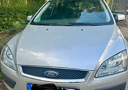 Ford Focus 1.6 Ti-VCT Sport