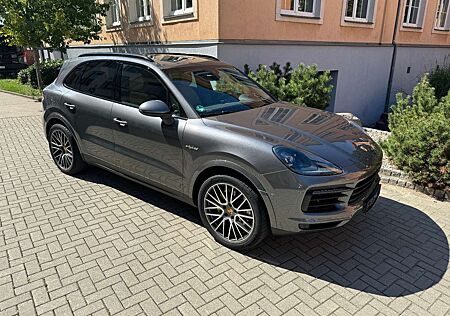 Porsche Cayenne E-Hybrid/Chrono/Sitzluft/BOSE/Key/SoftCl