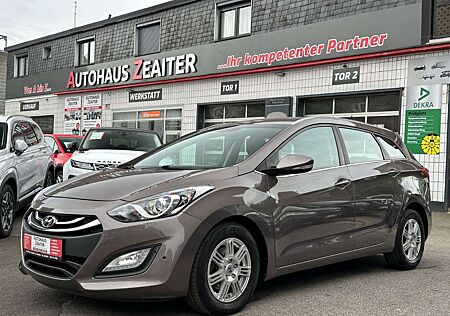 Hyundai i30 cw *KLIMAAUT*SITZHEIZ*LKHZ*