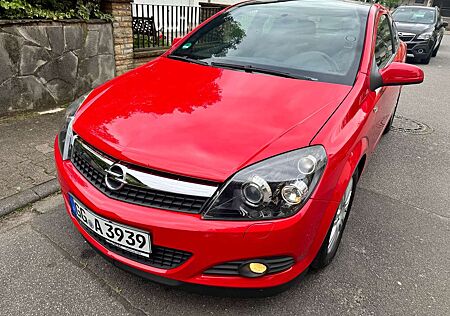 Opel Astra GTC 1.4