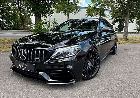 Mercedes-Benz C 63 AMG PANO/NIGHT/DISTRONIC/MEMORY/LED