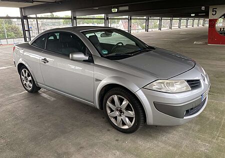 Renault Megane 1.9 dCi FAP Coupe-Cabriolet Dynamique