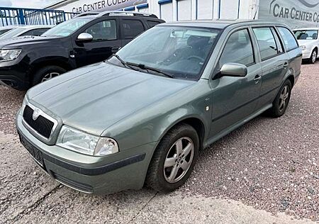 Skoda Octavia 2.0 Combi Ambiente*Klima*AHK*PDC*SHZ*