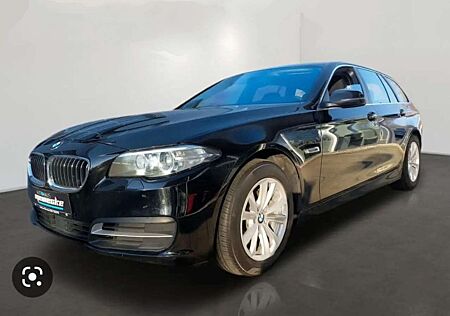 BMW 528i 528 xDrive Touring Aut.