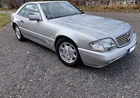 Mercedes-Benz SL 320 R129 mit 6 Zyl. Reihenmotor Zustandsnote 2 +
