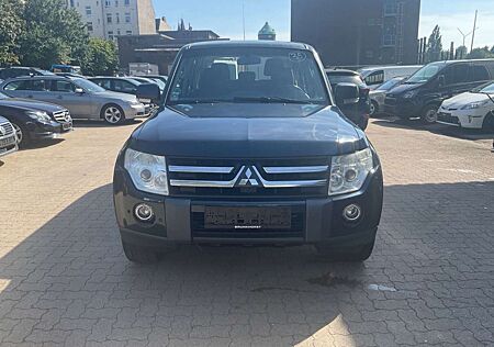 Mitsubishi Pajero 3.2 DI-D Invite TÜV 11.2027
