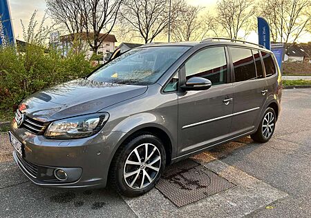 VW Touran Volkswagen Highline