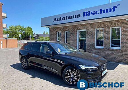 Volvo V60 B4 Ultra Dark HUD Pano AHK B&W Nappa perforiert