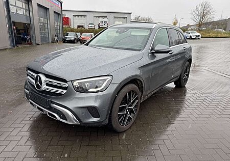 Mercedes-Benz GLC 220 d 4Matic*M-BUX*LED*KAMERA*ACC*