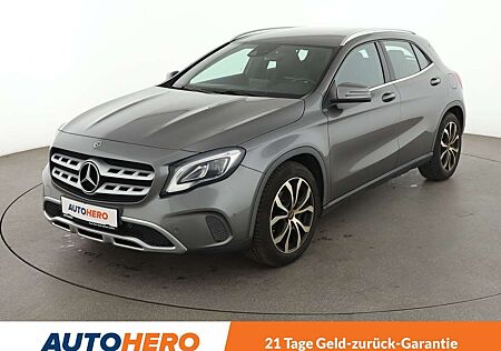 Mercedes-Benz GLA 180 Urban *LED*NAVI*TEMPO*AHK*HK*PDC*SHZ*