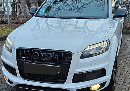 Audi Q7 3.0 TDI (DPF) quattro tiptronic