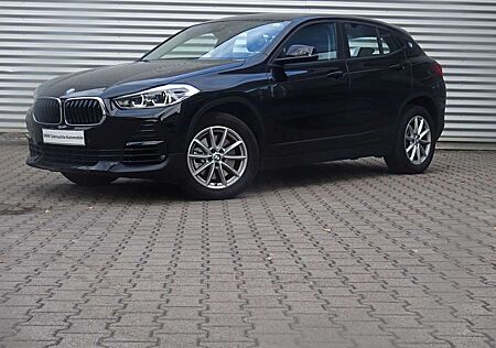 BMW X2 xDrive20i Advantage Kamera LED erw. Navi PDC