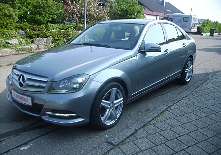 Mercedes-Benz C 180 CGI Limo. BlueEfficiency AHK-NAVI-AUTOMA.