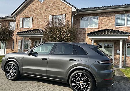 Porsche Cayenne E-Hybrid Tiptronic S