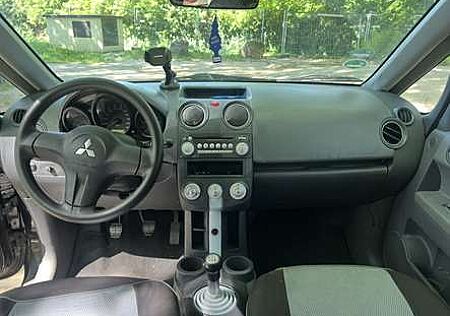 Mitsubishi Colt 1.1 Motion