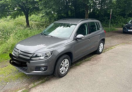 VW Tiguan Volkswagen 2.0 TDI DFT BMT Lounge Comfort Edition?