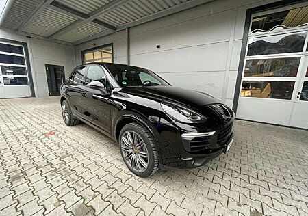 Porsche Cayenne S Platinum Edition 2Jahre Garantie