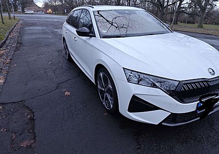 Skoda Octavia Combi 2.0 TSI RS//Pano; Lenkrad-Heizung; uvm.