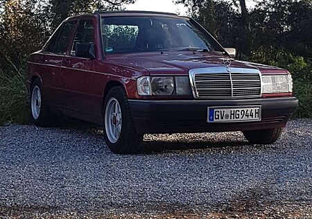 Mercedes-Benz 190 E 1.8 mit H-Zulassung und vielen Reparaturen