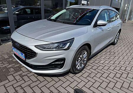 Ford Focus Turnier 1.5TDCi Titanium*LED*NAVI*SITZHZG