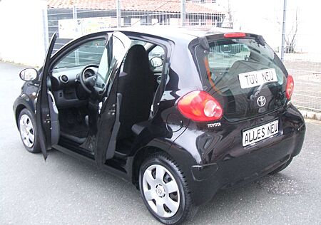 Toyota Aygo 1.HAND*TOP 4/5 TÜRIG*KLIMA*a.w.TÜV-ALLES-NEU