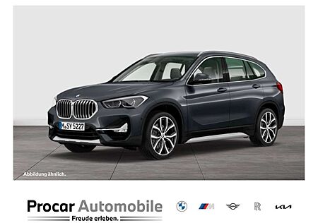 BMW X1 sDrive20i X LINE+AHK+NAVI+LED+AUT+19"