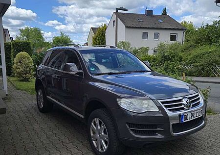 VW Touareg Volkswagen 2.5 R5 TDI DPF Aut. Individual