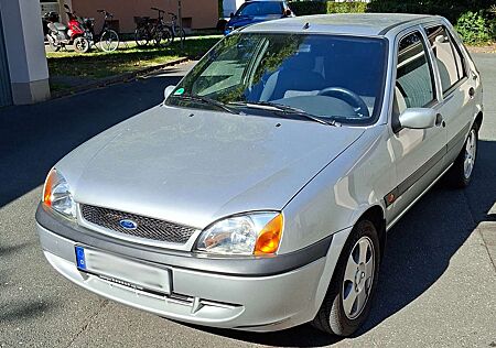 Ford Fiesta Futura 2
