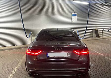 Audi A5 2.0 TFSI quattro (155kW) S. Line.