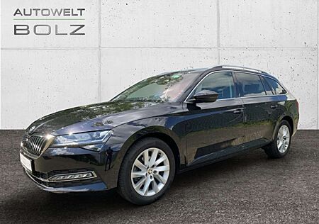 Skoda Superb Combi Premium Edition 2.0 TDI StandHZG AHK Navi Le