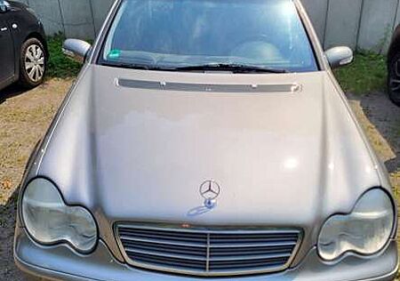 Mercedes-Benz C 180 C-Klasse Kompressor Classic