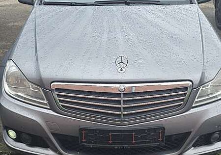 Mercedes-Benz C 200 T CDI DPF (BlueEFFICIENCY) Elegance