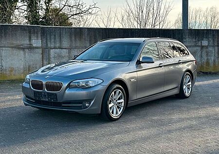 BMW 525 d Touring Bi-Xenon/Navi/AHK/T-Leder