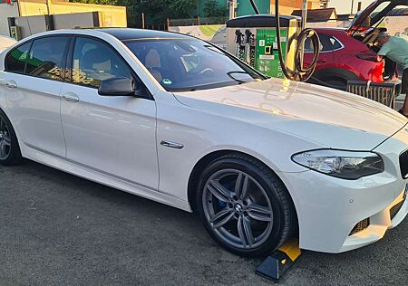 BMW 520d 520 Aut. Paket M außen und innen