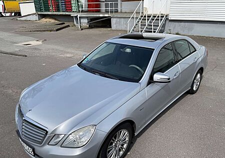 Mercedes-Benz E 220 CDI BlueEfficiency (212.002)