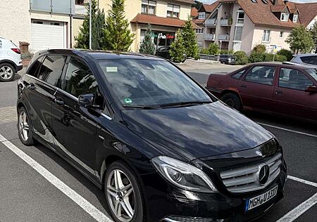 Mercedes-Benz B 180 CDI (BlueEFFICIENCY) 7G-DCT