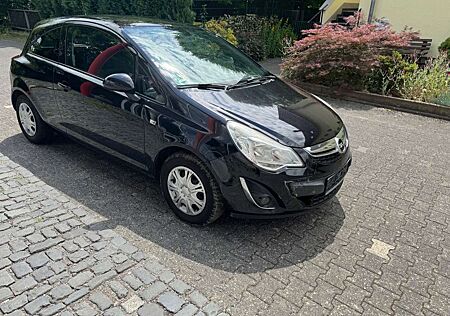 Opel Corsa D Color Edition
