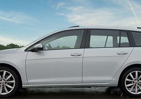 VW Golf Variant Volkswagen Golf VII Variant 1.0 TSI Comfortline AHK sehr gut