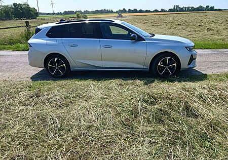 Opel Astra Sports Tourer ST 1.2 Turbo GS AHK NAVI 360