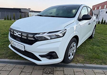Dacia Sandero "Essential" 1.0 90TCe DAB GRA PDC LED